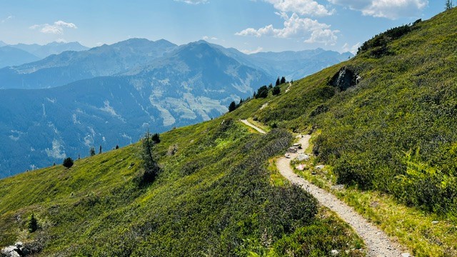 Panoramablick vom Spieljoch über das Inntal