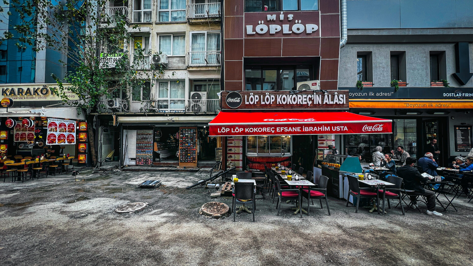 Mittagessen neben der Baustelle